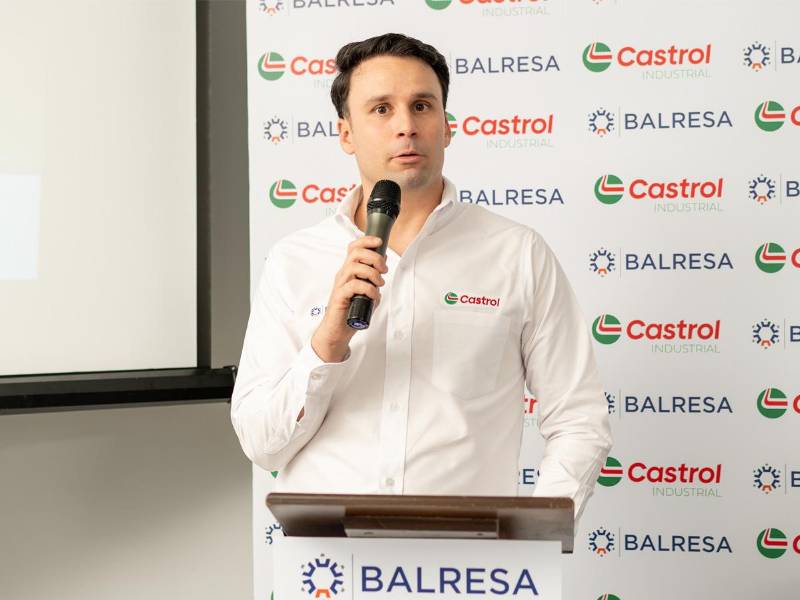 André Hernández, gerente comercial de BALRESA, agradeció al equipo por su esfuerzo por lograr la alianza con Castrol. “Este es un éxito de todos”, expresó.