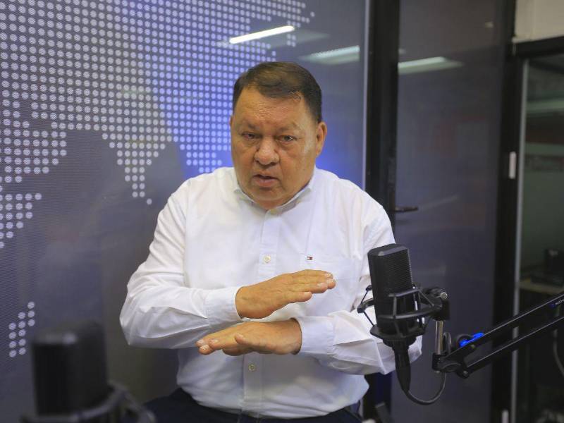 El alcalde Raúl Ugarte explica que ya se siente cansado porque ha librado varias batallas con enfermedades.