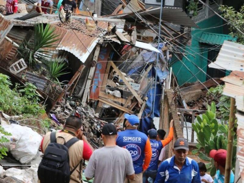 Lluvias ponen en riesgo viviendas y elevan alerta en Tegucigalpa.
