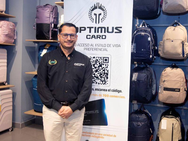 Ricardo Rivera, gerente comercial de Optimus Card.