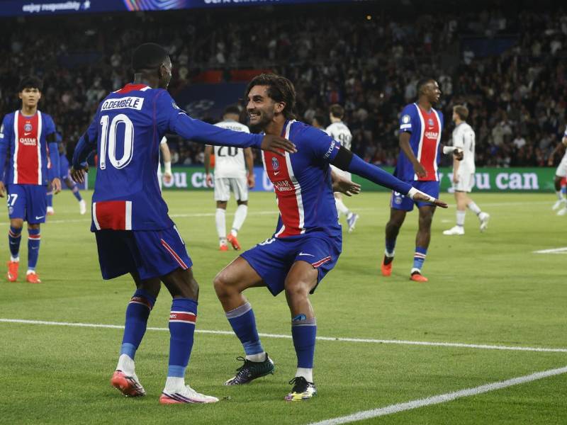 Ferran Torres firmó una gran actuación anotando tres goles. FOTO EFE.