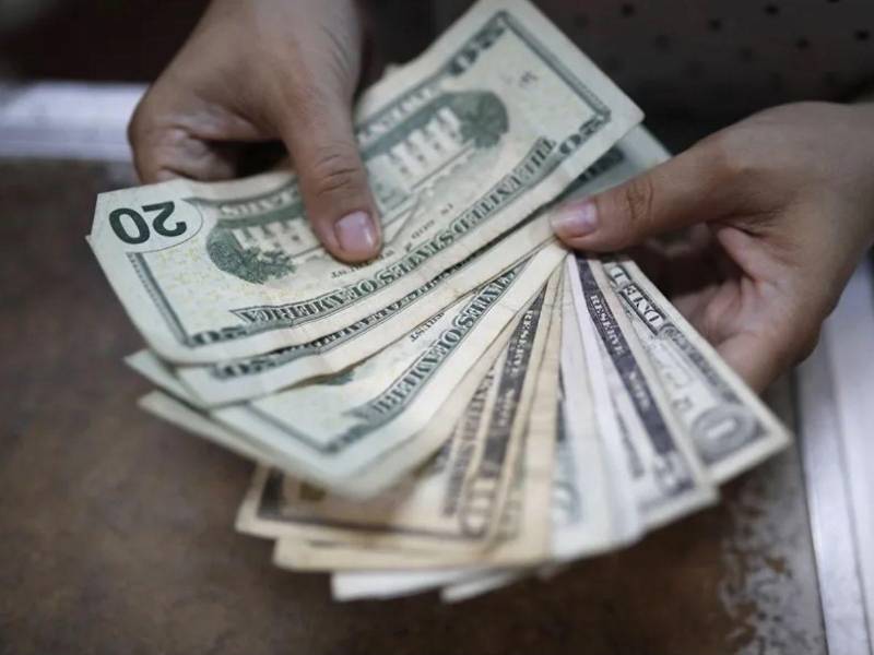 Las remesas desde Estados Unidos, donde viven más de 2 millones de salvadoreños, son el principal sostén de la economía de El Salvador.