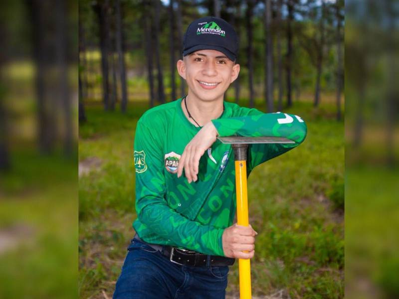 Para Danny Gómez, “Ser hijo del Merendón significa dar lo mejor de mí para mantener este lugar siempre verde”.