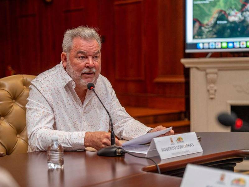 El alcalde Roberto Contreras anunció que una buena parte del presupuesto se asignó a fortalecer salud municipal.