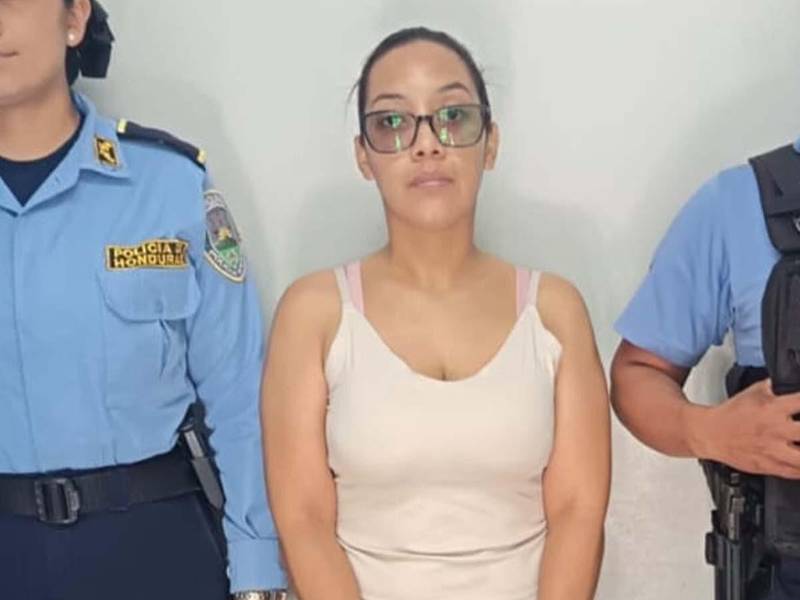 Ofelia María Vásquez Forgas es acusada de maltrato familiar agravado y daños en perjuicio de su expareja.