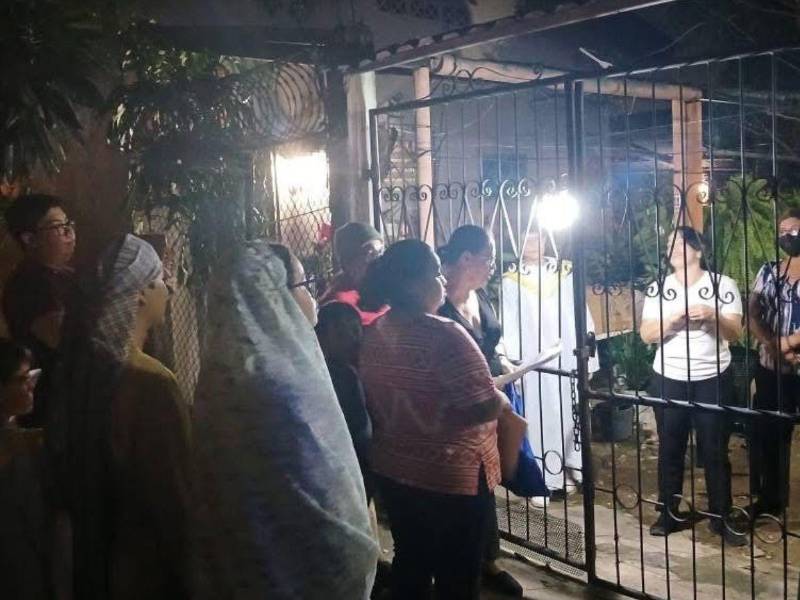 La comunidad San Pablo de la parroquia San Pedro también realiza Las Posadas.