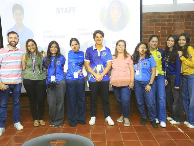 Parte del staff del evento que colabora en la realización del mismo.