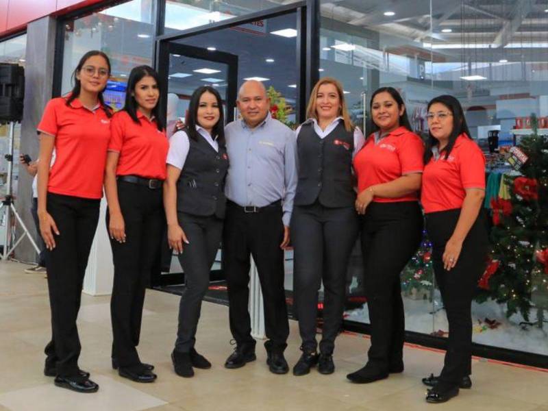 Almacenes El Titán llega a Catacamas con su tienda número 16