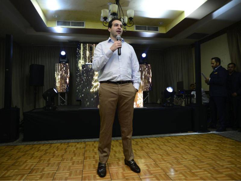 El licenciado Jorge Andrés Canahuati, gerente general de Laboratorios Finlay, brindó las palabras de bienvenida y agradecimiento a los colaboradores que asistieron a la cena navideña.