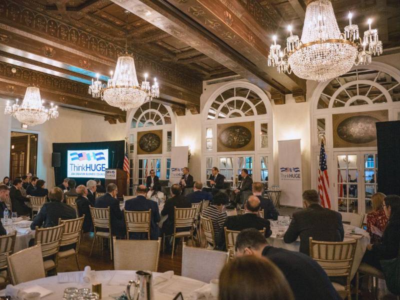 El ThinkHUGE ha movilizado más de $8 mil millones en inversión privada.