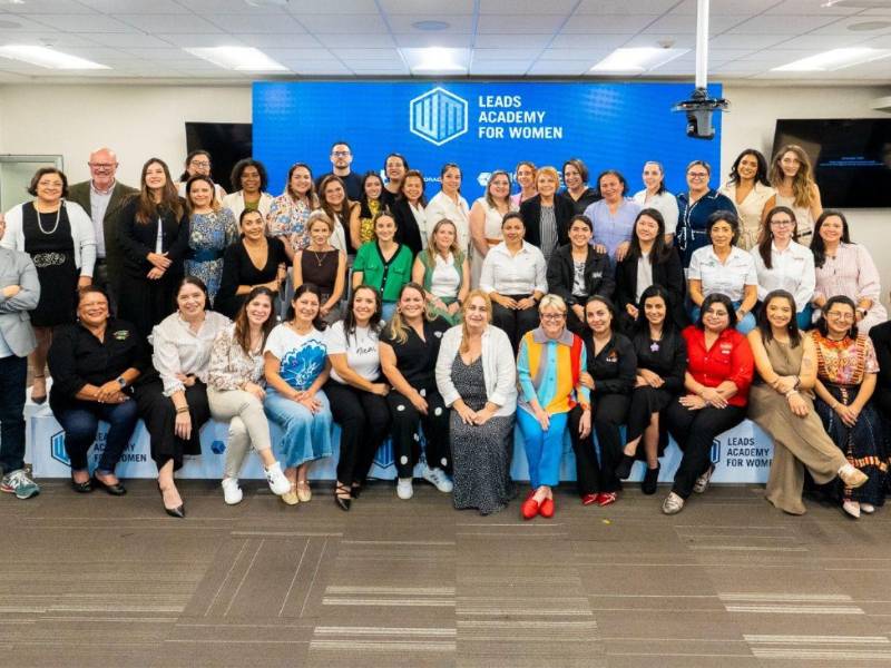 Las industrias más representadas fueron alimentos y bebidas, servicios de alimentación, y moda y textiles.