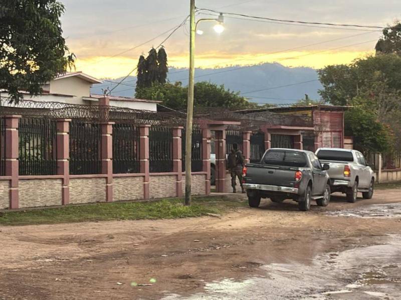 Las acciones fueron coordinadas por la Fiscalía Especial Contra el Crimen Organizado (FESCCO) y la Dirección de Lucha Contra el Narcotráfico (DLCN), con el respaldo de la Policía Militar del Orden Público (PMOP).