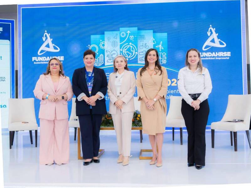 Expositoras del Panel Gobernanza en acción: Liderazgo, transparencia y reputación.