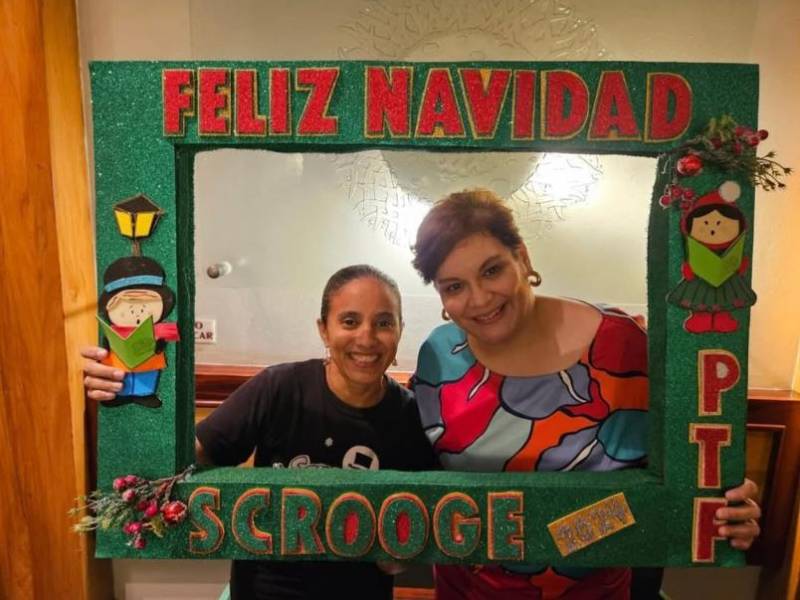 Maricela Nolasco y Elisa Pineda.