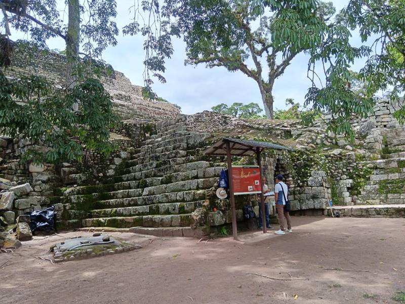 La reactivación del aeródromo le permitiría a los cruceristas que llegan a Roatán realizar un viaje de un día en avión para conocer Copán.