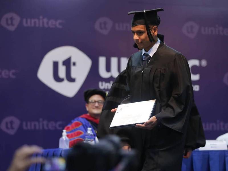 ¿Lo buscó Atlético de Madrid? Carlos Pineda responde y habla de su título