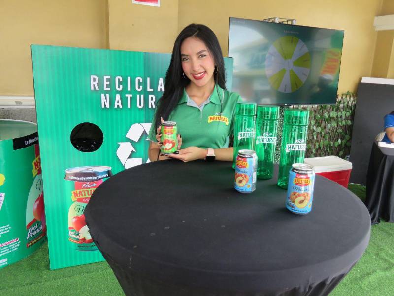 Supermercados Colonial presenta su campaña navideña “Mágica Navidad Colonial”