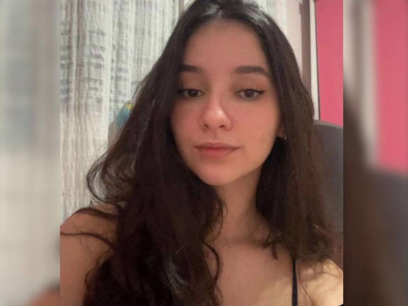 Alana Anisio Rosa acudió a su primera audiencia judicial el pasado viernes 17 de abril contra el hombre acusado de apuñalarla en 40 ocasiones presuntamente porque le negó una cita en Sao Goncalo, en la región metropolitana de Río de Janeiro, Brasil.
