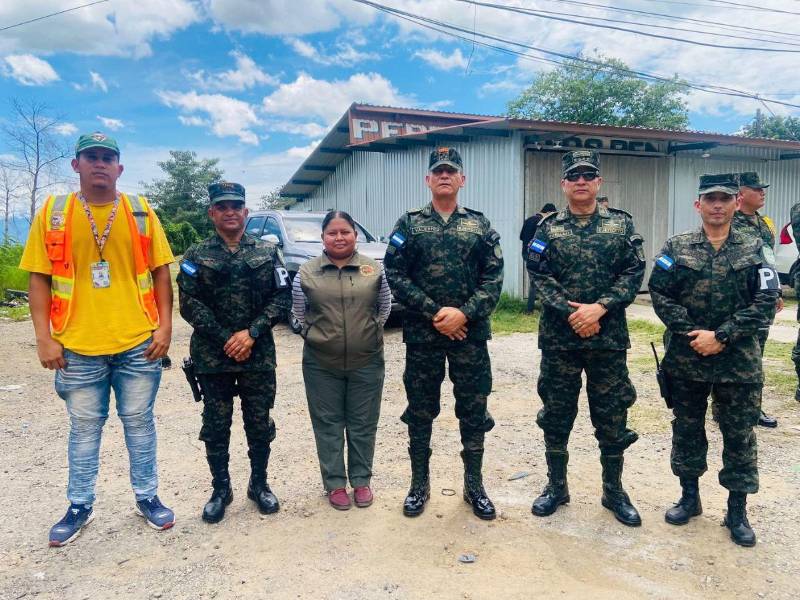 Autoridades supervisaron las acciones de prevención y seguridad del Operativo Semana Morazánica 2026 en Villanueva, Cortés.