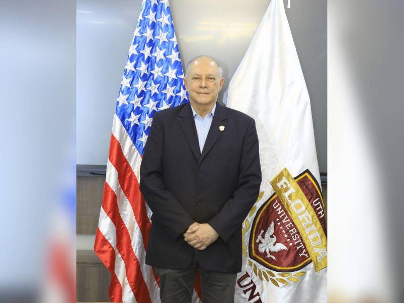 El máster Ronald Lacayo, director ejecutivo y CEO de UTH Florida University, destaca la flexibilidad como uno de los pilares de la institución.