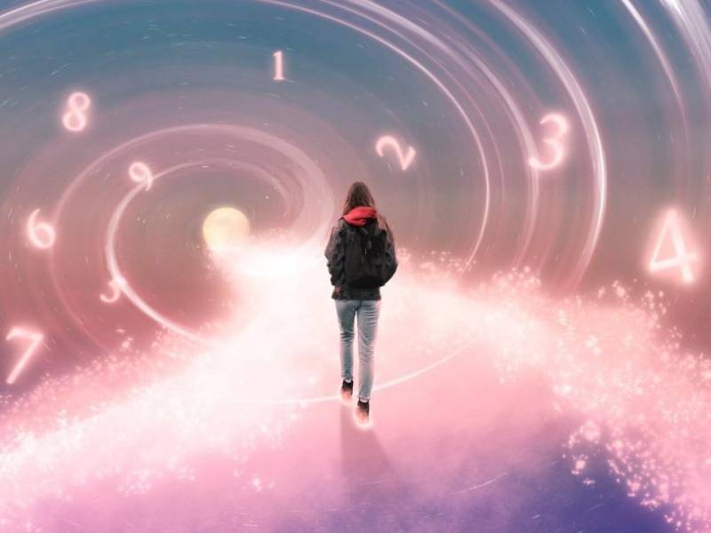 Cuando nuestro sueño entra en la Fase REM viajamos al mundo onírico, un lugar imaginario que existe solamente en nuestro cerebro.