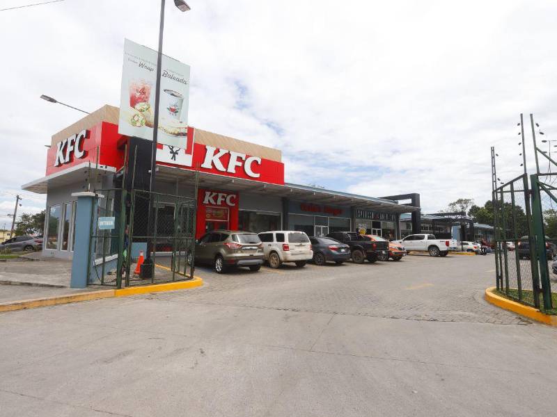 Tras el cierre del penal el desarrollo comenzó en la zona y han construido plazas y comercios dando un nuevo rostro a la zona.