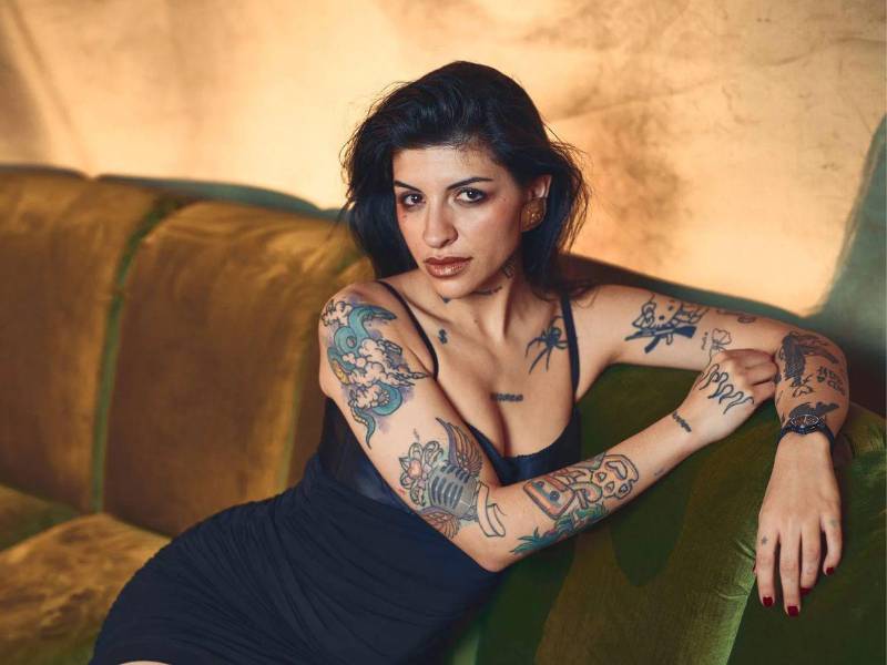 La cantante y ahora modelo Cazzu.