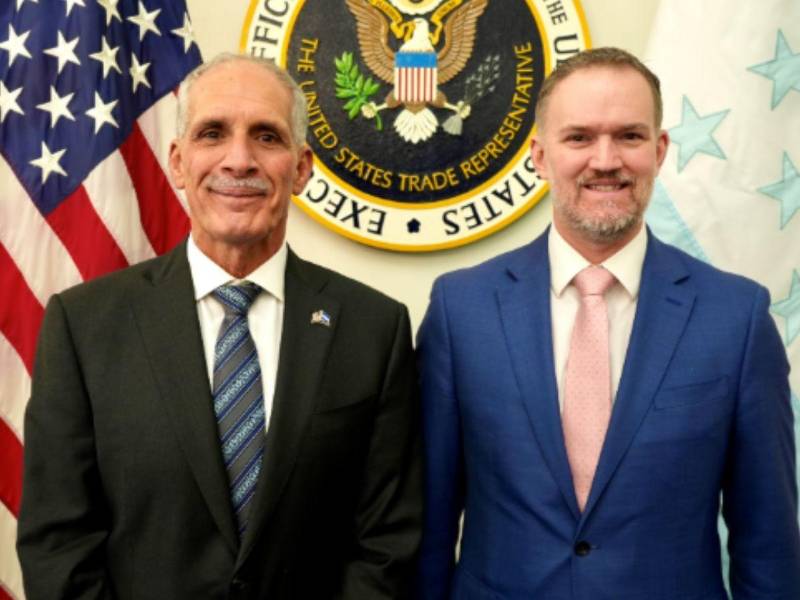 Nasry “Tito” Asfura, presidente electo de Honduras, y el Embajador Jamieson Lee Greer, representante de Comercio de los Estados Unidos.