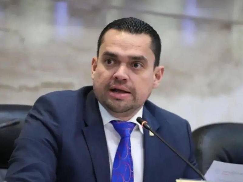 Tomás Zambrano, presidente del Congreso Nacional.