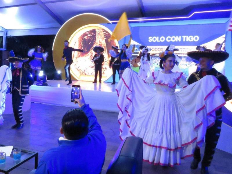 En un ambiente de fiesta Tigo anunció que ofrecerá experiencias deportivas de clase internacional en una alianza estratégica con la FIFA.