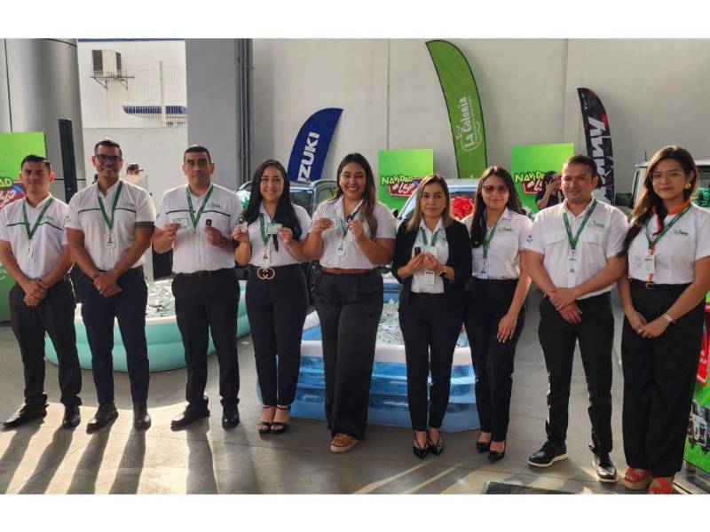 Supermercados La Colonia celebró a lo grande el cierre de su promoción “Navidad de lujo al estilo Suzuki con La Colonia”, premiando la fidelidad de sus clientes de la zona norte.