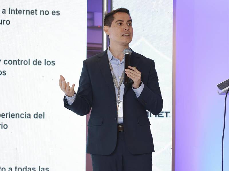 Alejandro Sabillon, arquitecto de soluciones de ciberseguridad de Tigo Business.