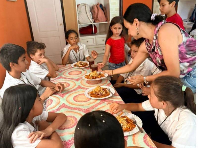 Parte de los fondos recaudados durante la Media Maratón UTH 2026 será destinada al Programa Comedor Infantil Nuestra Señora de Suyapa, fortaleciendo el componente solidario del evento.