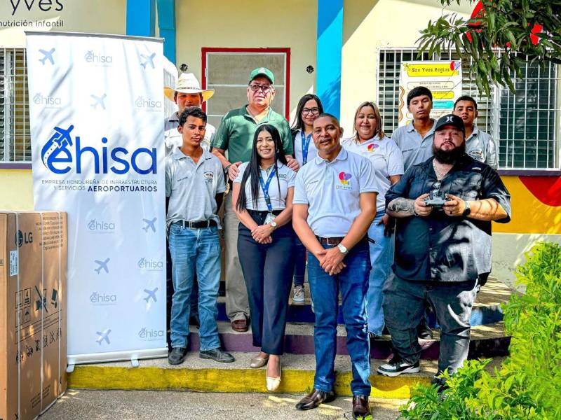 La Empresa Hondureña de Infraestructura y Servicios Aeroportuarios (EHISA) entregó un lote de electrodomésticos para apoyar la labor solidaria del Centro de Nutrición Infantil San Yves, ubicado en el departamento de Yoro.