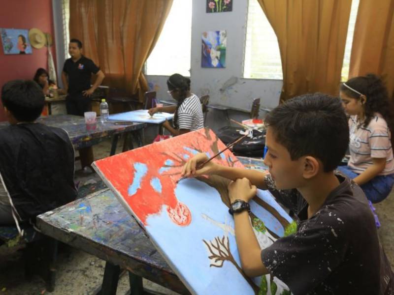 Siga las novedades de la fundación artística en sus redes sociales como: <a rel=nofollow href=https://www.instagram.com/cci.sps/>Centro Cultural Infantil</a>.