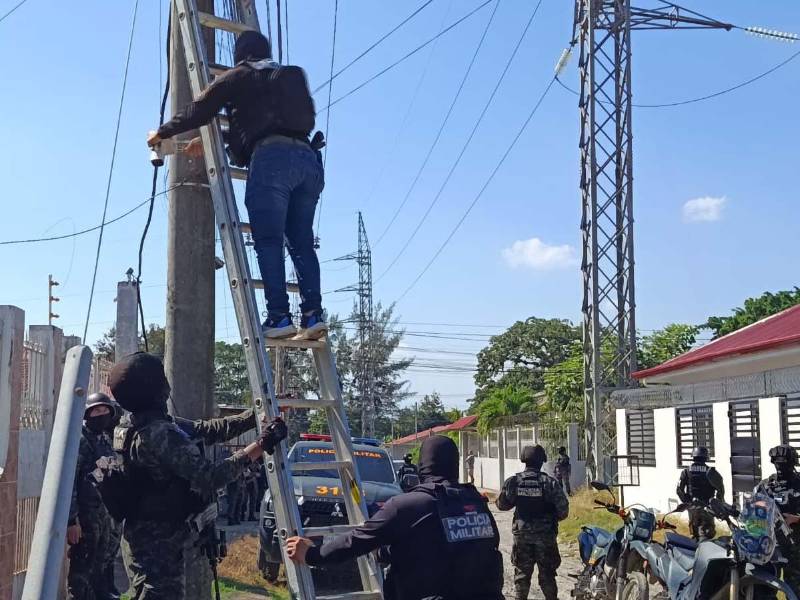 Las 41 cámaras decomisadas presuntamente eran utilizadas por estructuras terroristas para vigilar los movimientos de las autoridades en El Progreso, Yoro.
