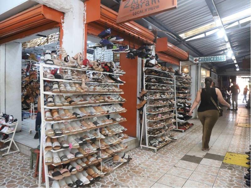 El sector del calzado ha sido afectado por la masiva importación de calzado chino y el zapato de segunda americano.