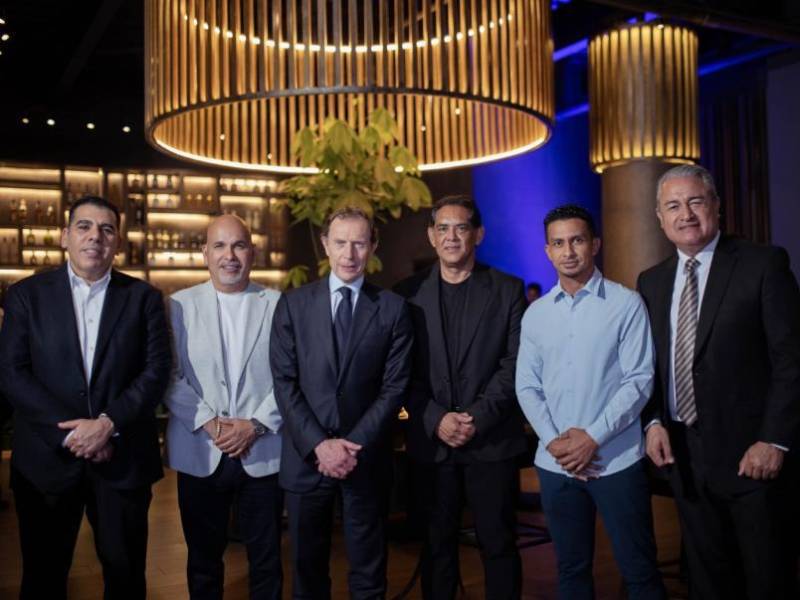 Fundación Diunsa celebró un cóctel en honor a la visita de Emilio Butragueño