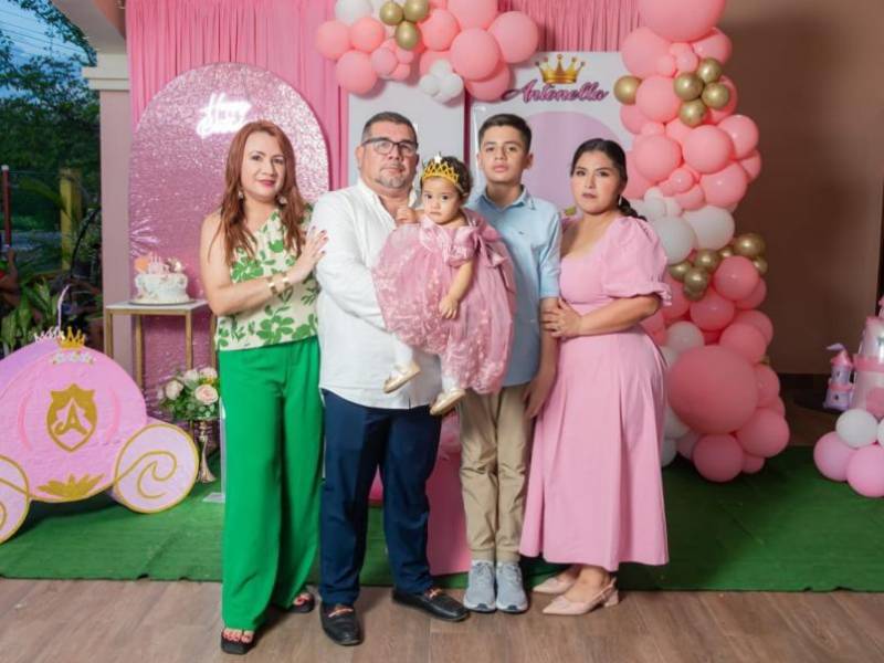 La familia Reyes Lagos en la celebración.