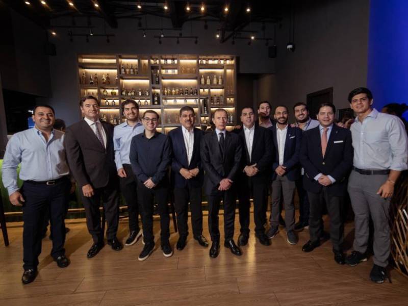 La visita de Emilio Butragueño selló un nuevo momento histórico para Fundación Diunsa y el futuro de miles de niños hondureños que disfrutarán del deporte, el bienestar y la comunión deportiva.