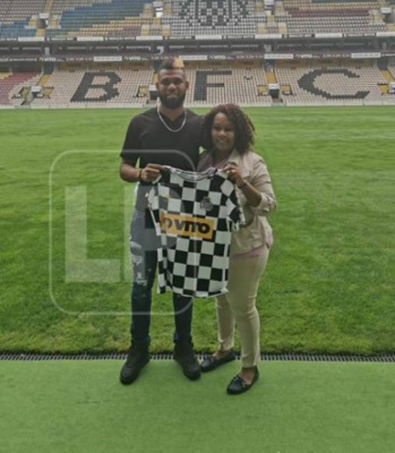 El Boavista le asignó el dorsal 9 al delantero hondureño Jorge Benguché, quien llega procedente del Olimpia.