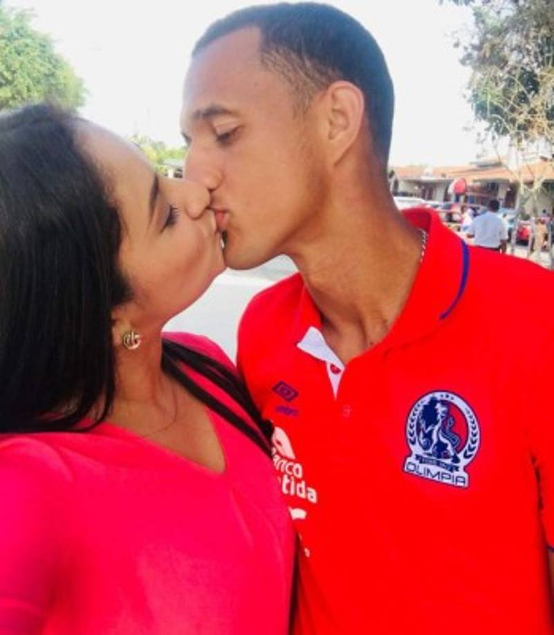 Diego Reyes anotó un gol especial que nunca olvidará su amada Pamela Hernández. Ambos forman una linda pareja.