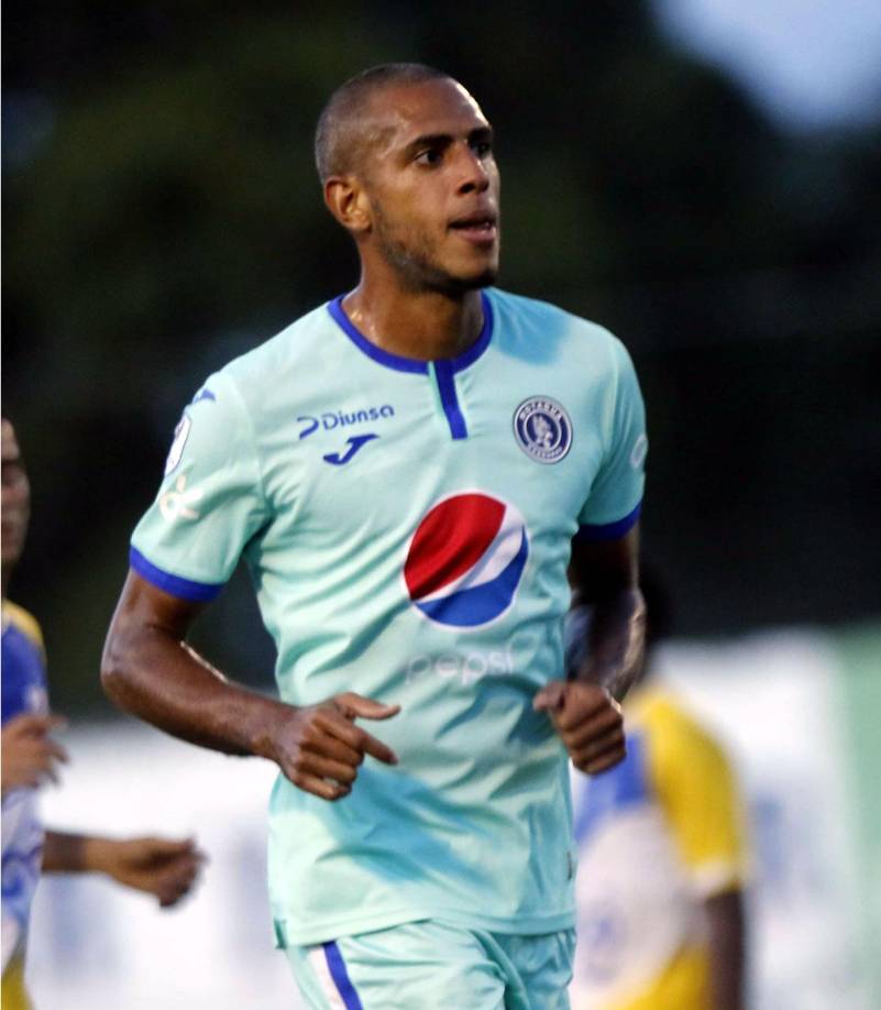 A Eddie Hernández se le vinculó con los Potros del Olancho FC, pero se ha conocido que el jugador continuará en las filas del Motagua sí o sí para el 2023.