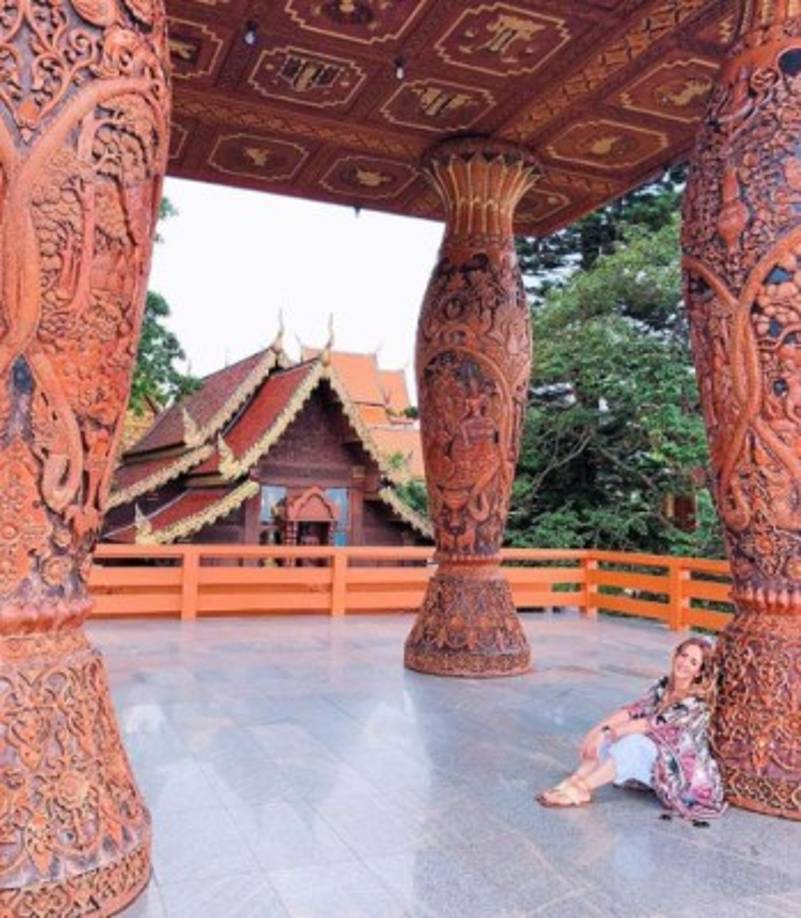 Andrea cumplió uno de sus sueños, 'Hoy, logré realizar un sueño que tenía desde niña... Visitar un santuario de elefantes!! Que BELLA experiencia', escribió.
