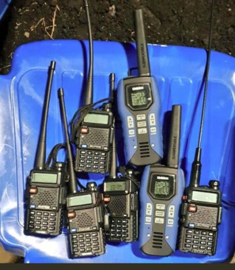 En el mismo operativo, las fuerzas de seguridad detuvieron a al menos 170 pandilleros acusados de homicidios, extorsiones y narcotráfico, informó la fiscalía.