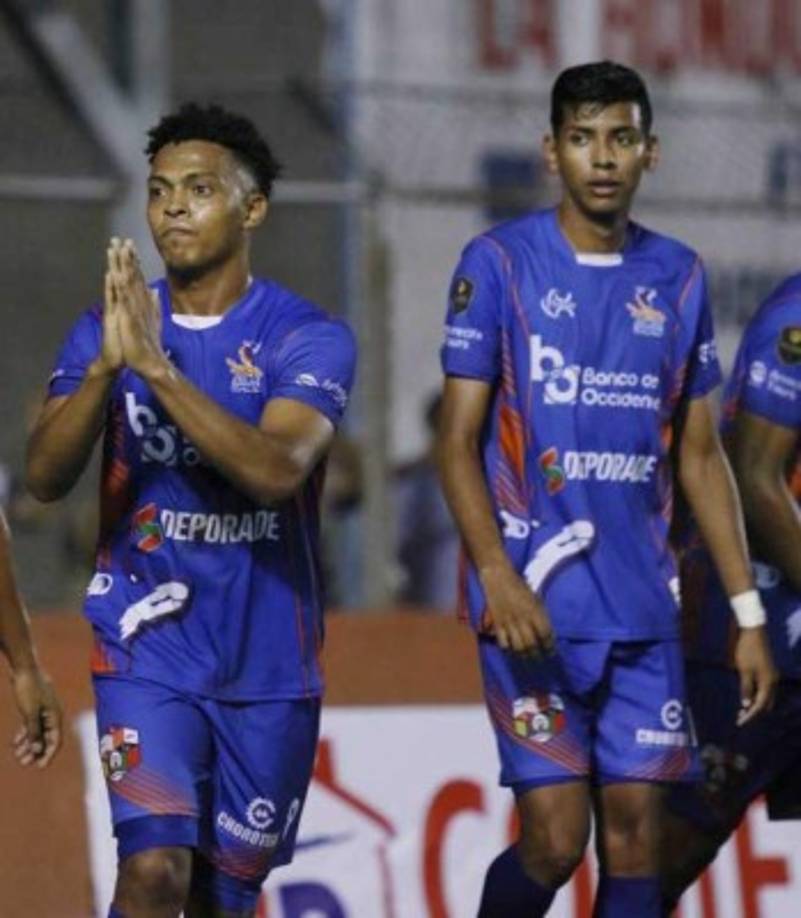 Víctor Moncada: El talentoso mediocampista acaba contrato con la UPN.