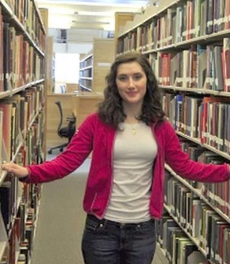 Resulta muy curioso que Julianna no se encuentre en las redes sociales. La joven ha preferido permanecer en el anonimato, aunque sus seguidores aclaman en plataformas como Facebook e Instagram que les encantaría verla activa en redes.