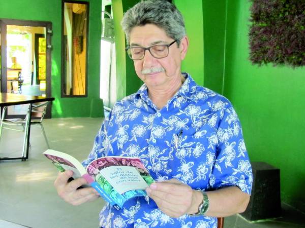 Jaime Méndez es un promotor de la lectura.