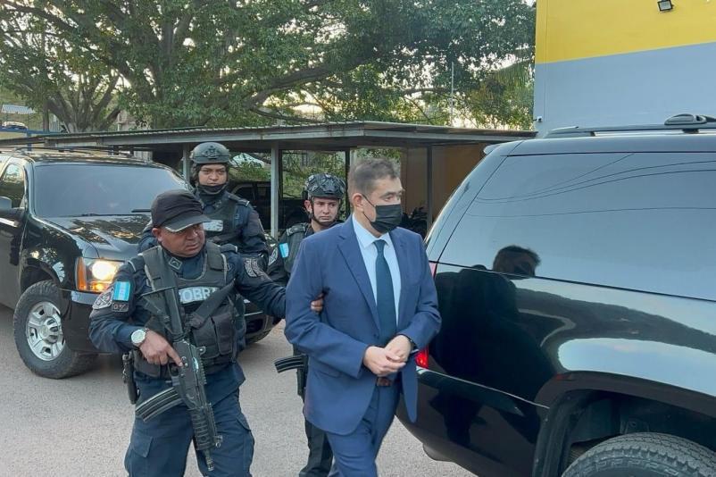 Mientras espera su extradición, Cosenza guarda prisión preventiva en las instalaciones de Fuerzas Especiales en Tegucigalpa.