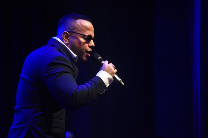 Liam y su orquesta deleitan con concierto al público sampedrano